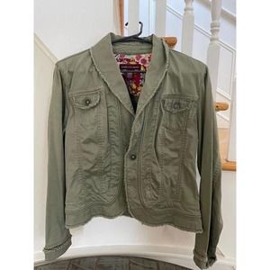 Jones Wear Jeans Jacket woman’s camo green Medium